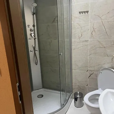לינה וארוחת בוקר Vt6 House & Restaurant