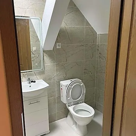 Vt6 House & Restaurant לינה וארוחת בוקר 3*