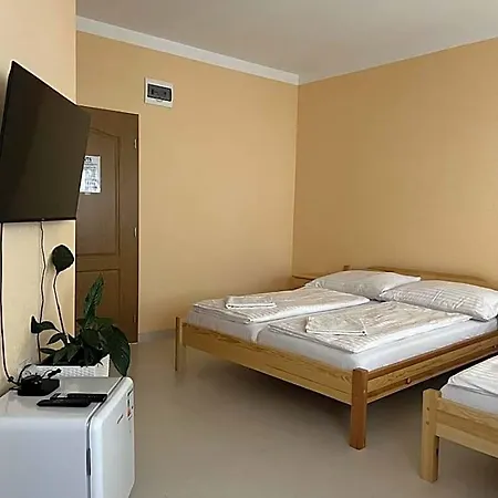 לינה וארוחת בוקר Vt6 House & Restaurant