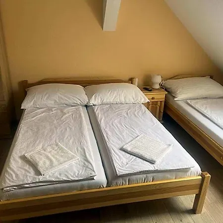 לינה וארוחת בוקר Vt6 House & Restaurant 3*