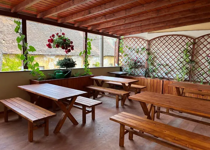 Vt6 House & Restaurant زنويمو